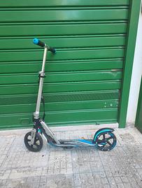Monopattino Hudora Big Wheel argento nero e blu 