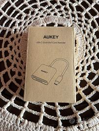 USB-C dual slot card reader AUKEY