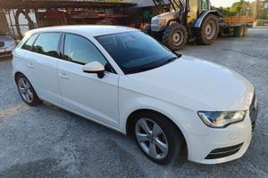 AUDI A3 AMBITION 2.0 TDI  2014