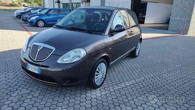 LANCIA Ypsilon 1.2 69 CV Argento