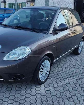 LANCIA Ypsilon 1.2 69 CV Argento