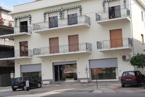 Locale Commerciale a BIANCO RC