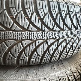 Gomme invernali 185/65/15 con cerchi Citroen C3