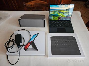 Microsoft Surface Pro X  256 GB 8 GB