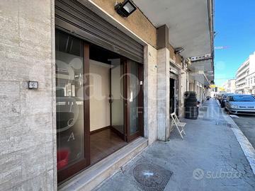 Negozio Trani [Cod. rif 3223033ACG]