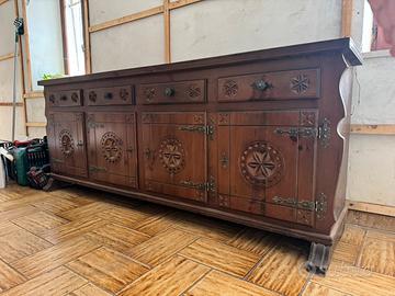 Mobile 4 ante in legno massello stile baita