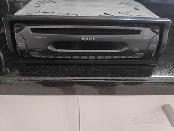 Autoradio Sony con CD e frontalino estraibile 