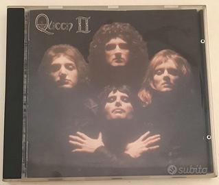 CD  Queen II