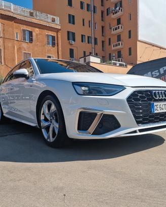 Audi A4 Avant 30 2.0 tdi mhev S Line edition 136cv