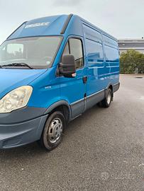 IVECO DAYLI 35C13