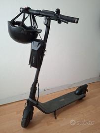 Monopattino Elettrico Ninebot