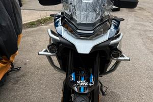 Cf moto mt 800 Explorer