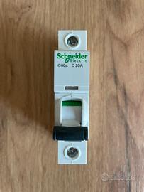 Magnetotermico 20A Schneider Electric