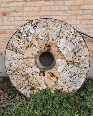 Macina in pietra