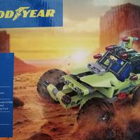 Auto del deserto Goodyear 