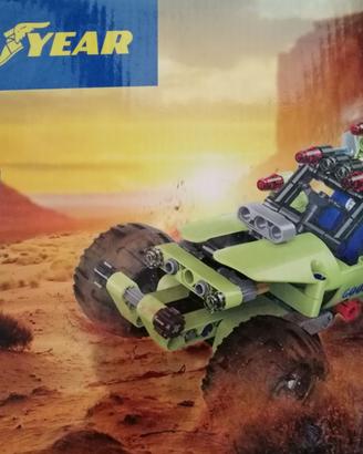 Auto del deserto Goodyear 