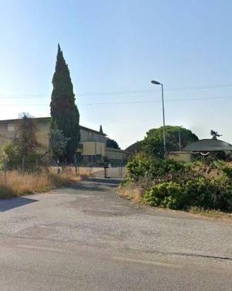 Immobile in asta di 7600 m² a Crespina e Lorenzana