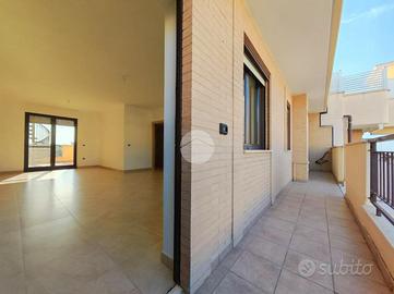 6 LOCALI A MANFREDONIA