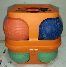 Vecchio gioco delle bocce con custodia marchio mob