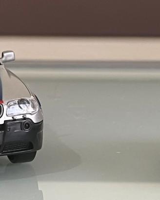 Lotto 2 Auto Polizia: BMW X3 + Mercedes C320