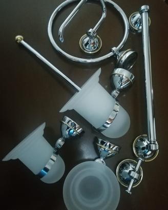 Accessori bagno 