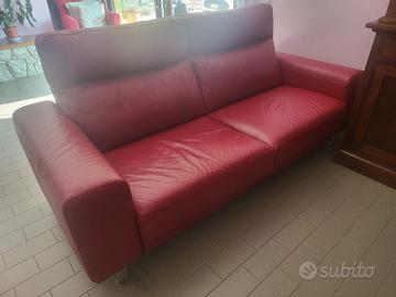 Divano in pelle rossa – Poltrone e Sofà –