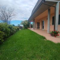 Morciano annuale con due camere e giardino