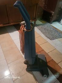 aspiratore pulisci moquettes