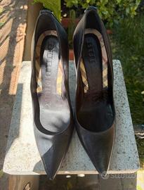 Décolleté Burberry nere in pelle