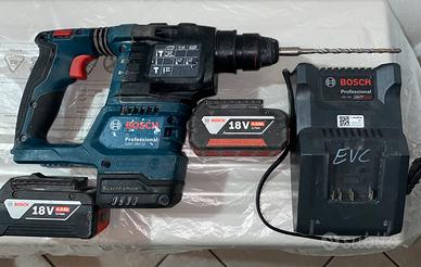 Bosch GBH 18V-22 + 2 Batterie 18V 4.0Ah+Caricatore