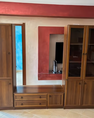 Mobile In Legno Con Vetrina e Cassetti