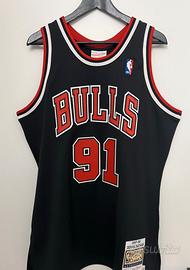 DENNIS RODMAN CHICAGO BULLS MITCHELL & NESS (L)