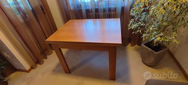 tavolo con sedie legno