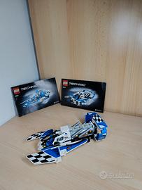 Set LEGO Technic 42045 Idroplano da
Corsa.