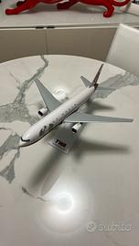 Modellino B767 TWA