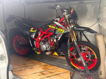 Suzuki Valenti N01-50 2021