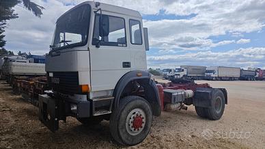 IVECO 190.30 trattore 4x4 con impianto idraulico