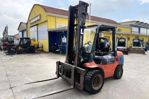 Carrello elevatore TOYOTA 35H diesel