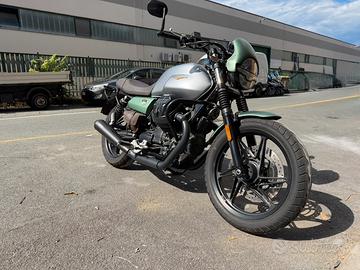 Moto Guzzi V7 850 Centenario