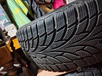 Gomme auto invernali 215 55 R17