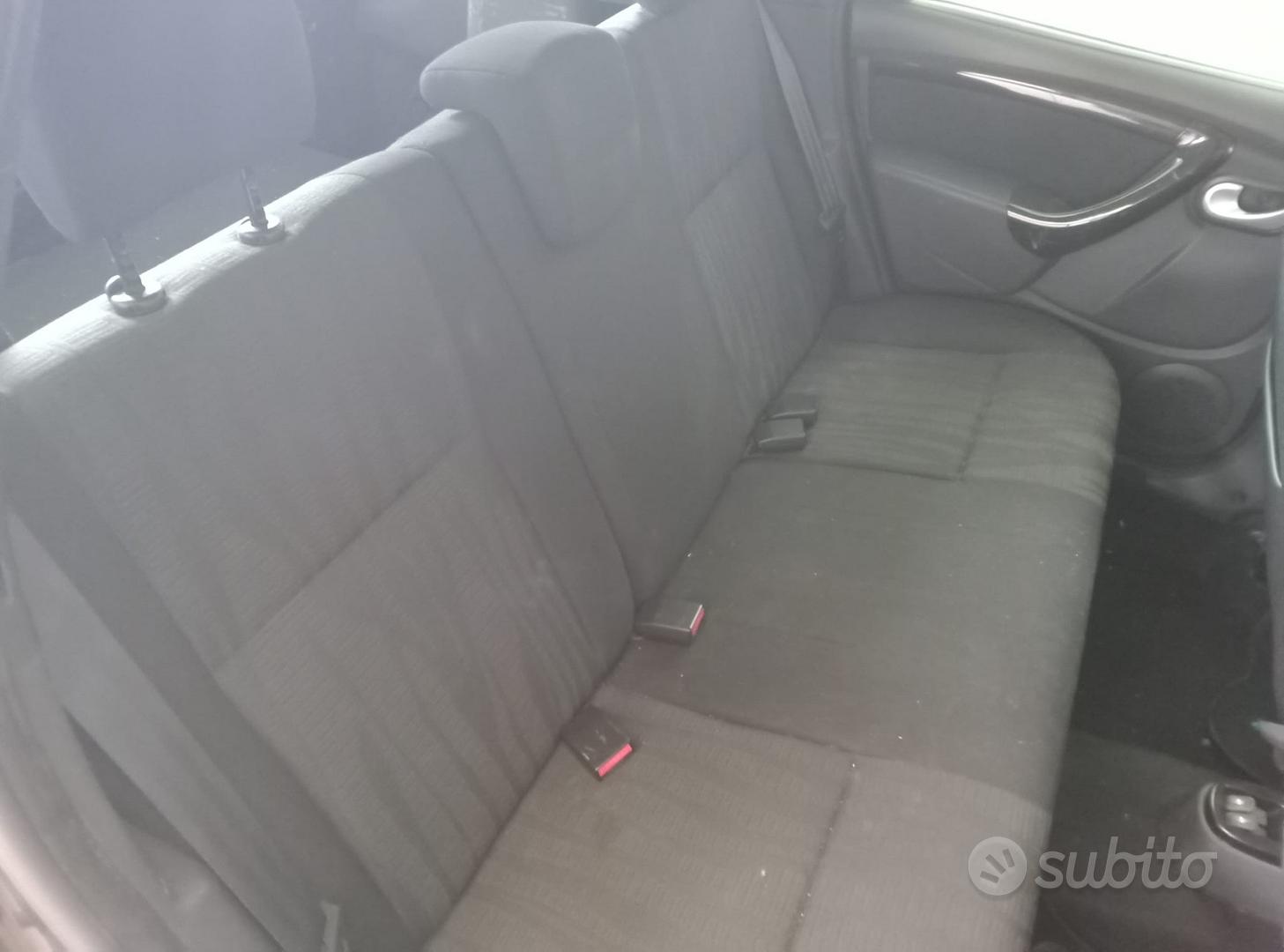 Dacia Duster 2010 photo 5