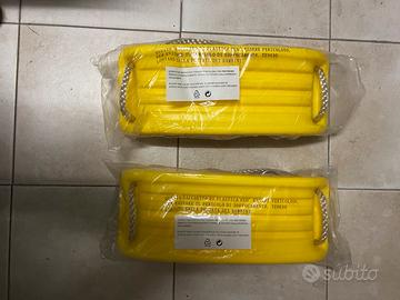 seggiolini conn corde per altalena