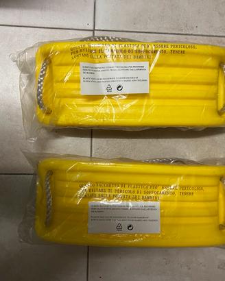 seggiolini conn corde per altalena