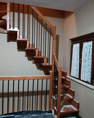 Scala in legno 