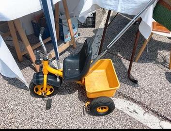 triciclo per bambini