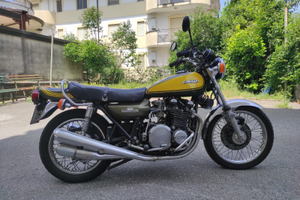 Kawasaki 900 z1 testa nera targa oro