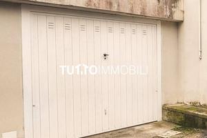 Box / Garage di 16 m² a Villa di Serio