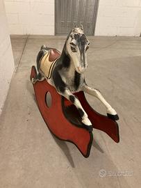 Cavallo a dondolo vintage