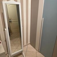 Specchio porta gioielli