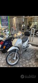 Piaggio Liberty 125 (COMPRESO DI ASSICURAZIONE